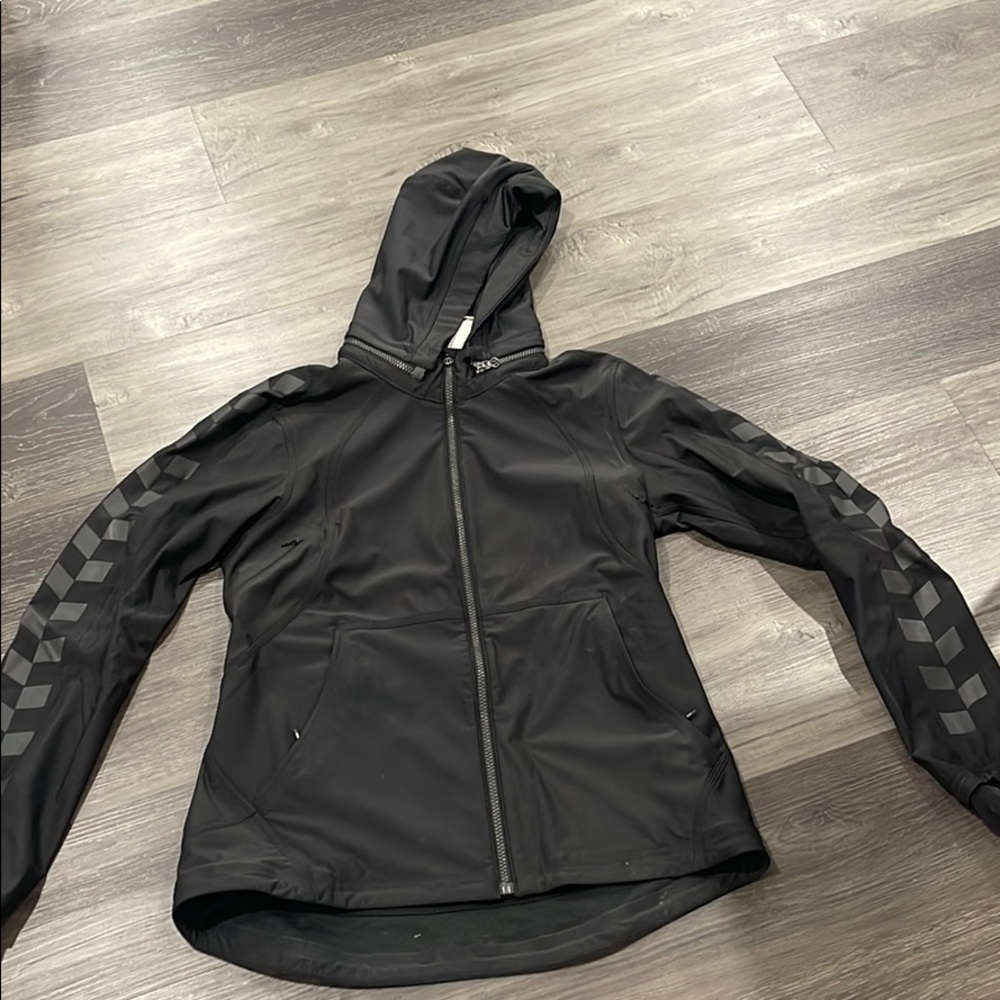 Lululemon Zip-Up Jacket with Reflective sleeves